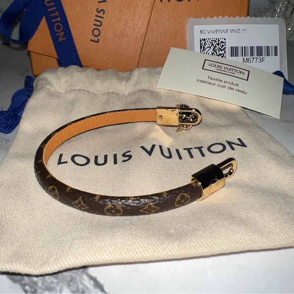 NIB Authentic Louis Vuitton Vivienne bracelet Size 17 M6773F - Picture 7 of 16